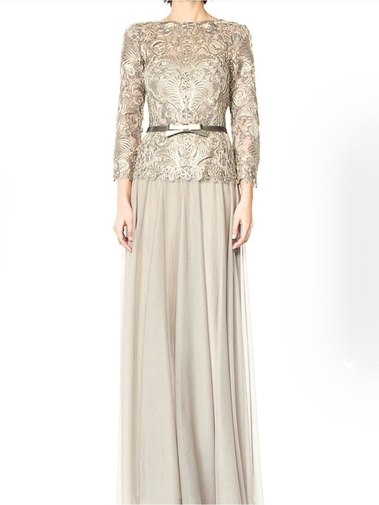Tadashi Shoji Dresses & Skirts - Tadashi Shoji Long Dress Women’s 6 Lace 3/4 Sleeves Belted Taupe Gold Modest NWT